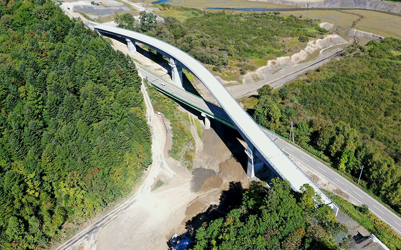 国土交通省 北海道開発局発注 桂沢ダム7号橋